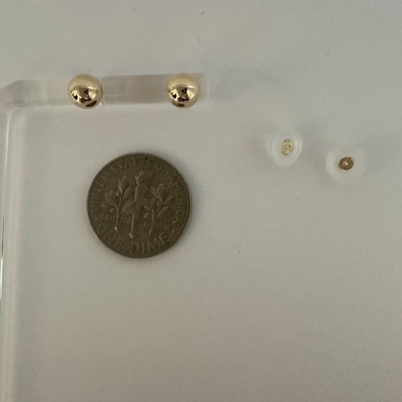 NWOT _ 14K Yellow Gold Ball Imported Stud Earrings; Color: Yellow Gold - Picture 4 of 5